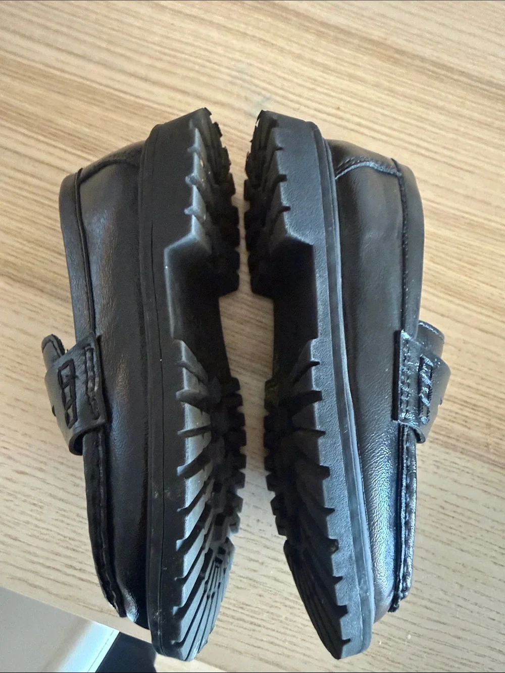 Zara Black Girls Heart-Trim Loafers